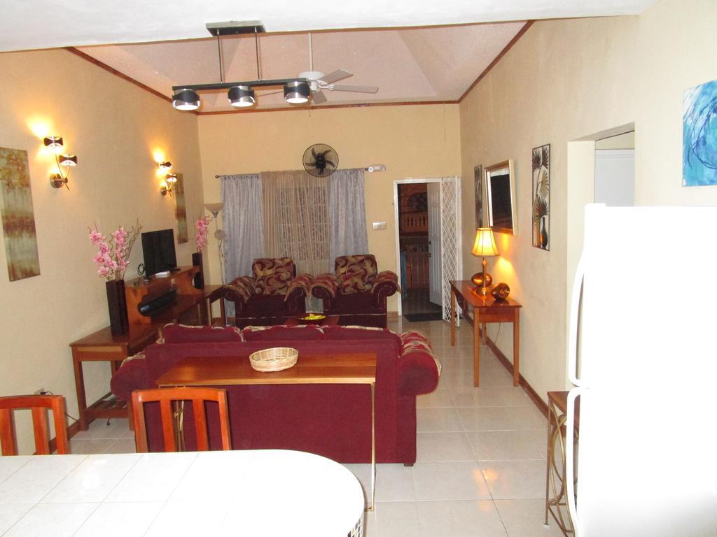 The Residence Portmore Apartments Exterior foto